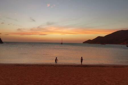 With An Unforgettable View * Santa Marta (Magdalena)